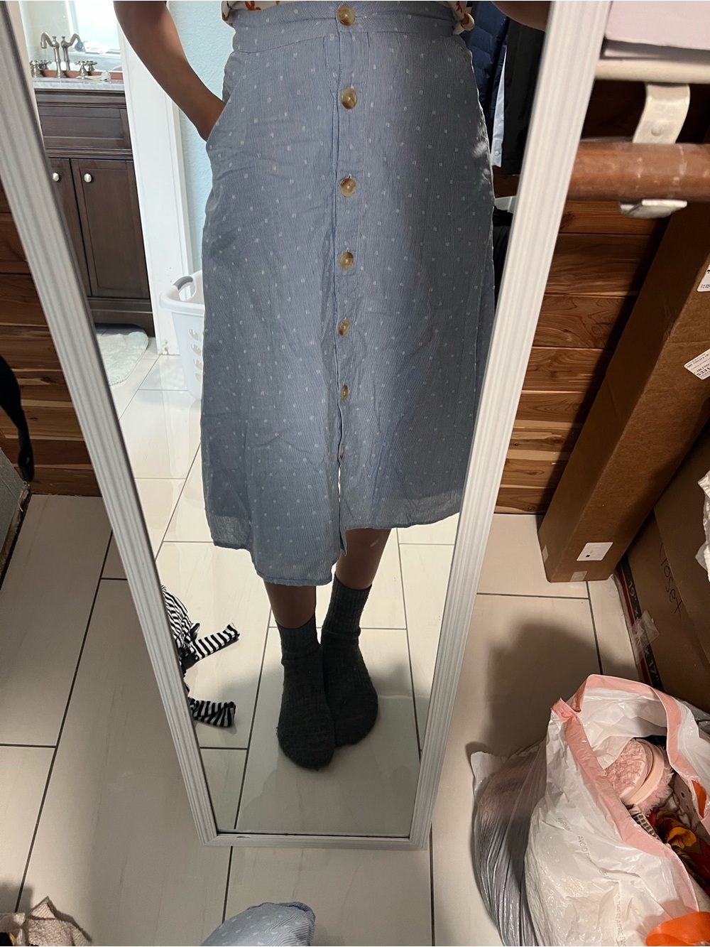 Light Blue Button-Front Midi Skirt with Subtle Dot Texture